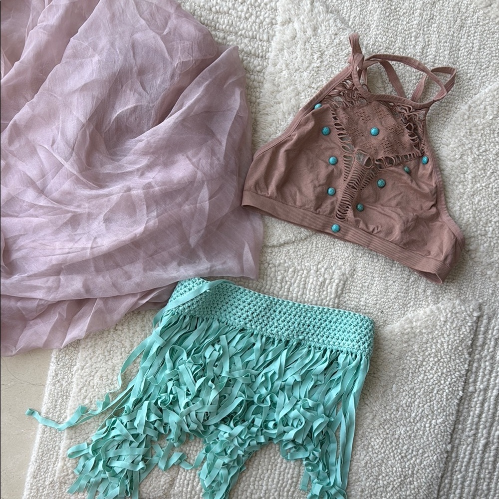 Colorful Costume bundle - Picture 13 of 15